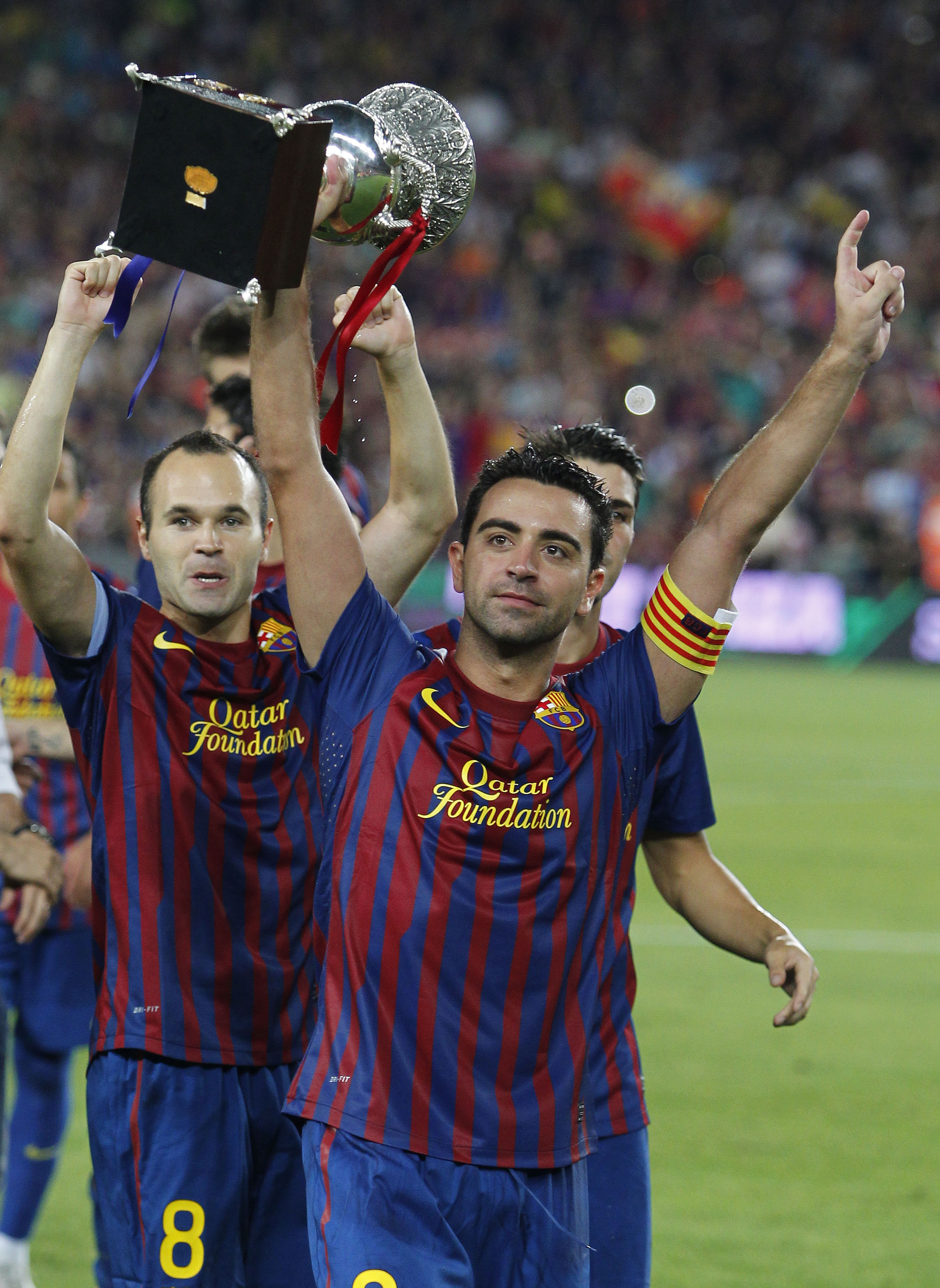 För andra året i rad är även Xavi nominerad till Ballon d'Or. Barcelonas mittfältsgeneral har nu vunnit nästan exakt allt man kan tänkas lägga sina vantar på som fotbollsspelare. För andra året i rad är även Xavi nominerad till Ballon d'Or. Barcelonas mittfältsgeneral har nu vunnit nästan exakt allt man kan tänkas lägga sina vantar på som fotbollsspelare.