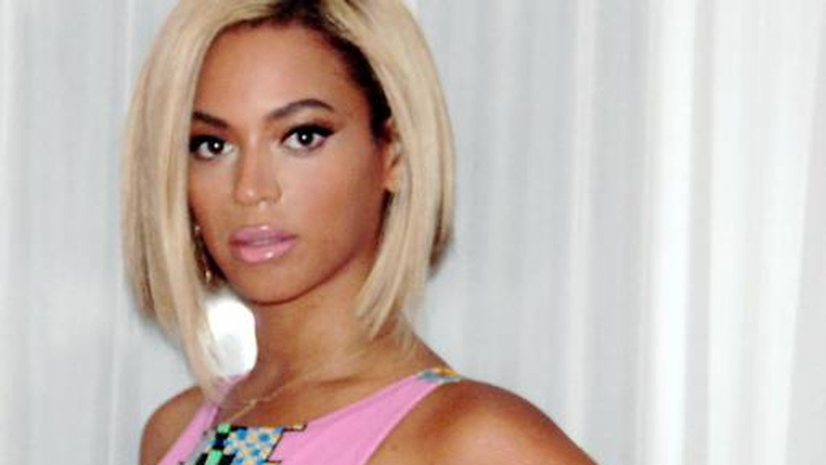 Beyoncé visar sin nya look. 