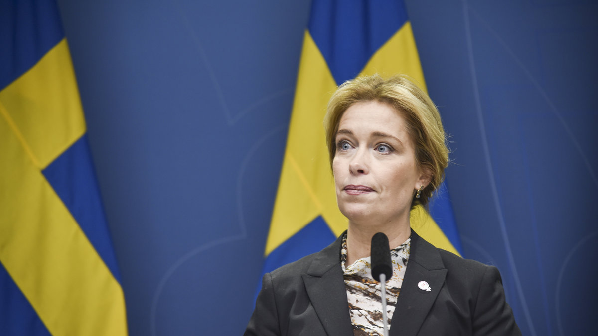 Klimat- och miljöminister Annika Strandhäll i ärende med Kronofogden.