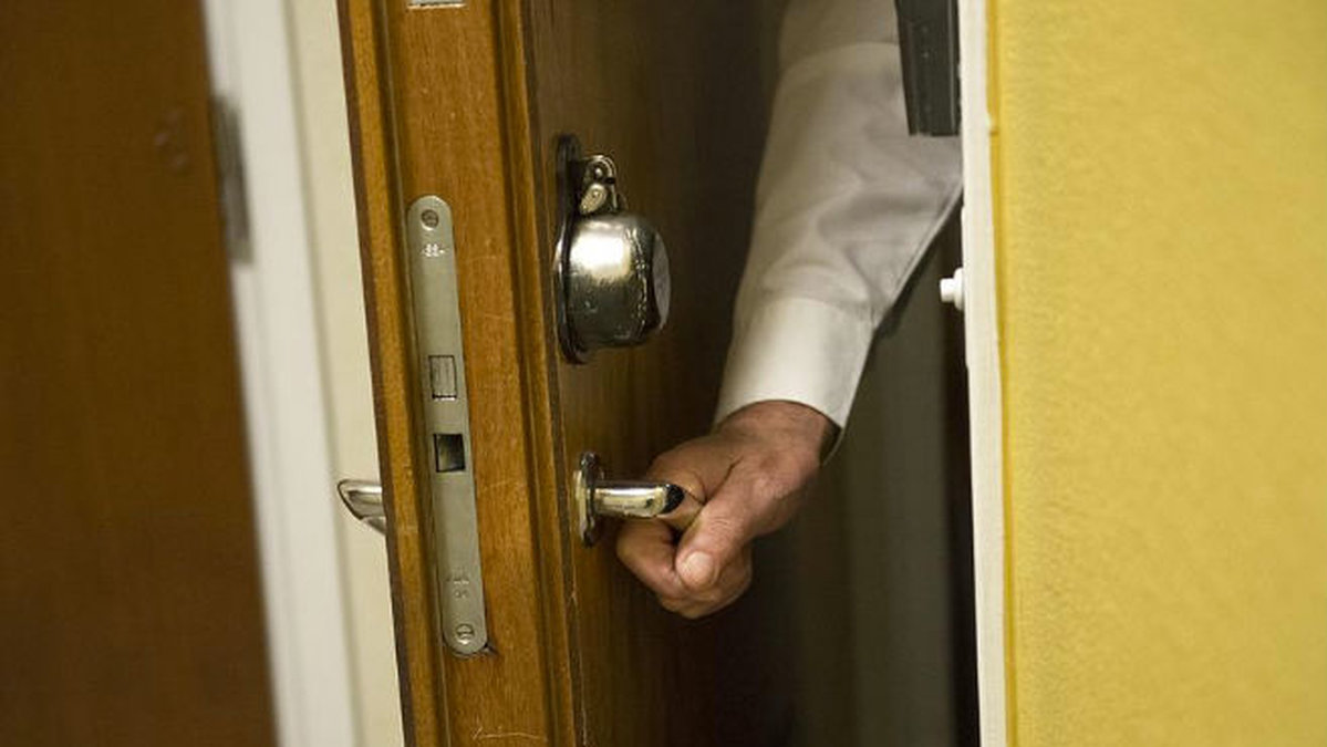 Den 53-åriga mannen tröttnade till slut på pojkens busringningar på dörren. (Bilden är en genrebild)