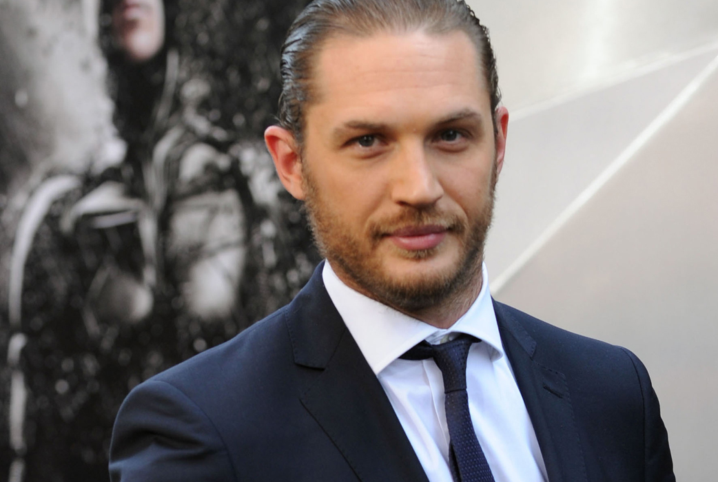 4. Tom Hardy, 35, agerar hårding både som skurk i Batman och som boxare i filmen Warrior. Vi vill gärna se mer av Tom Hardys vältränade kropp. 4. Tom Hardy, 35, agerar hårding både som skurk i Batman och som boxare i filmen Warrior. Vi vill gärna se mer av Tom Hardys vältränade kropp.