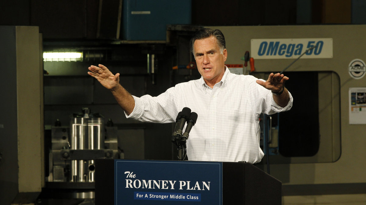 Mitt Romney har mer cash att lägga på sin valrörelse.