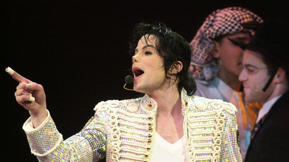 Nu ska domstol i Kalifornien besluta om stämningsansökan mot Michael Jacksons dödsbo ska tas upp igen. Artisten dog 2009. Arkivbild.