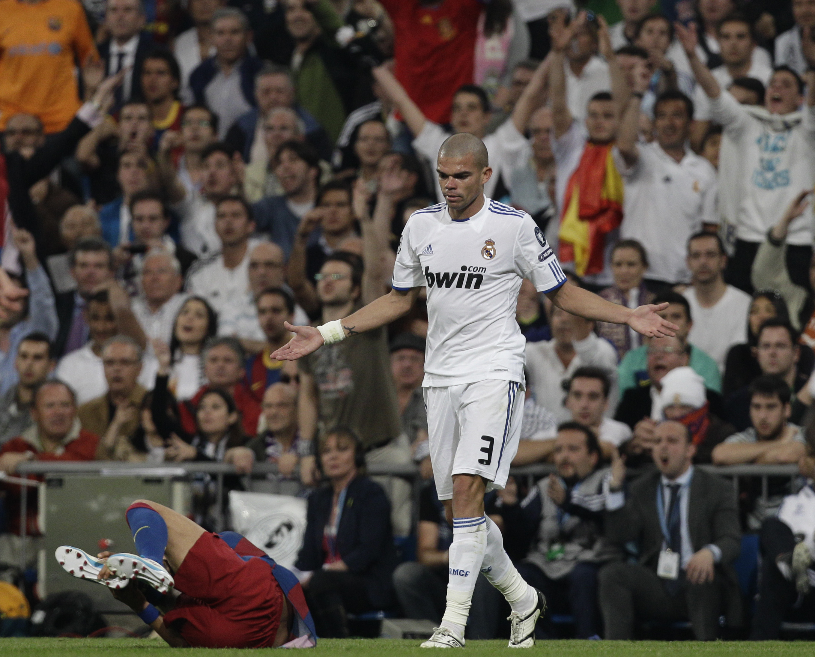 Pepe, Real Madrid, La Liga, Fotboll, Dani Alves, Barcelona