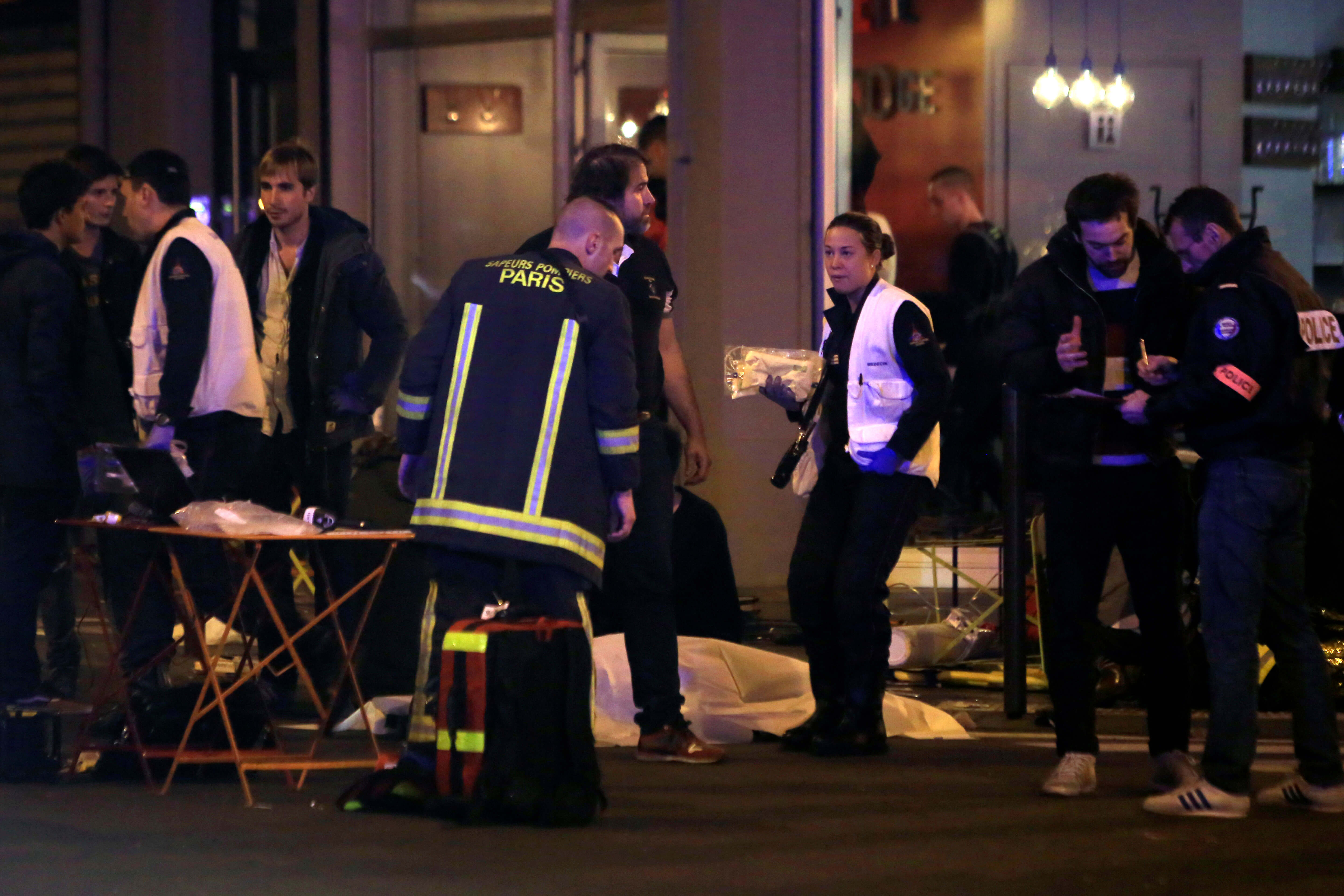 Bilder från attackerna i Paris Bilder från attackerna i Paris