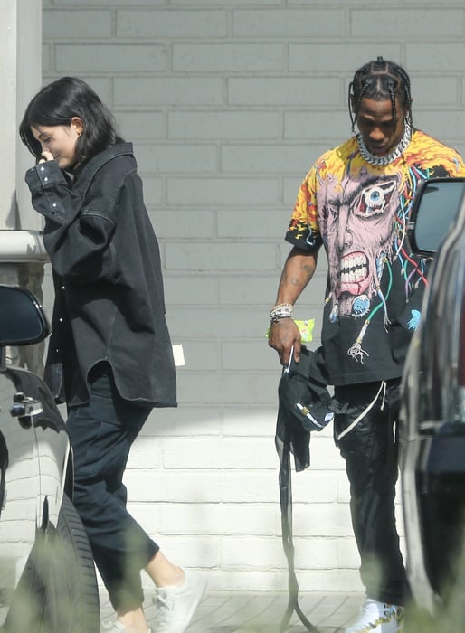 Kylie Jenner och nya kärleken Travis Scott i Calabasas. Kylie Jenner och nya kärleken Travis Scott i Calabasas.