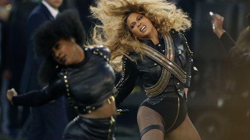 Beyoncé uppträder på Super Bowl tidigare i år. 
