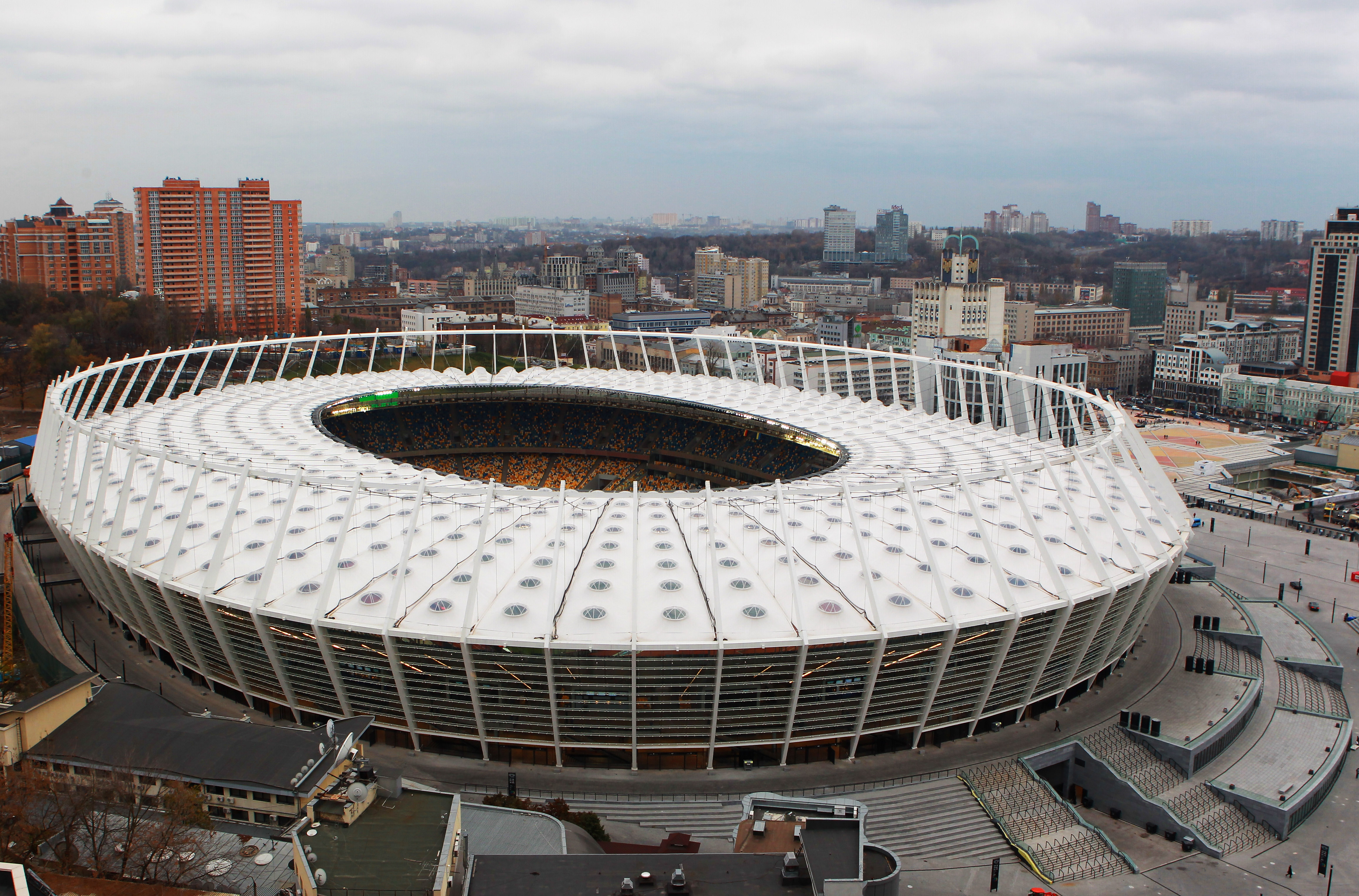 Olympiastadion, Kiev. Kapacitet: 60 000. Invigdes: 1923, renoverad och återinvigd oktober 2011. Matcher: 5.