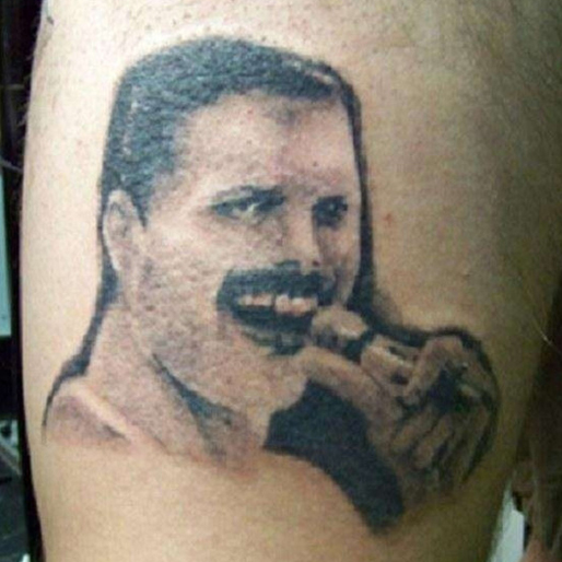 Det här ska föreställa Freddie Mercury från Queen... Det här ska föreställa Freddie Mercury från Queen...