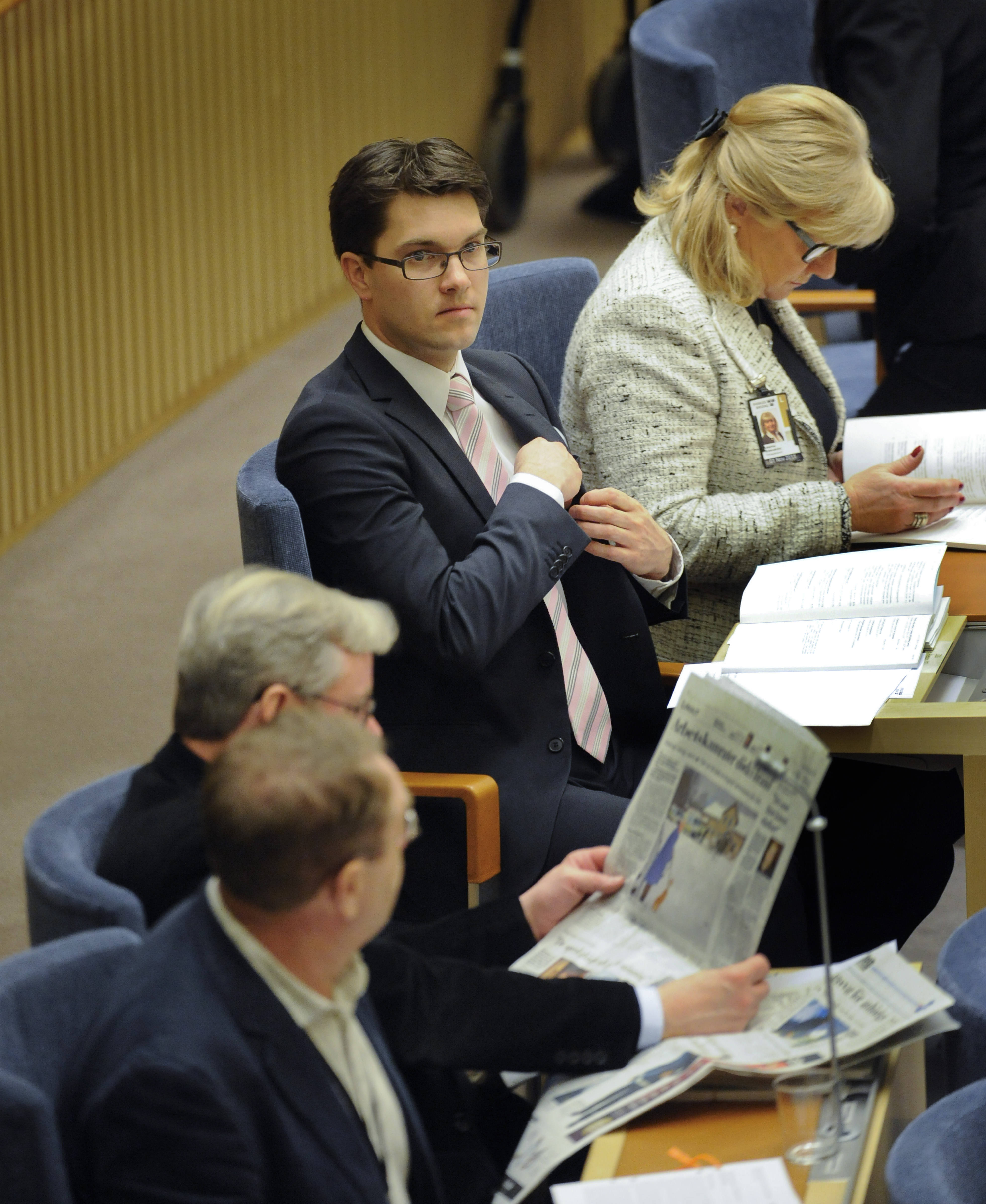 Partiledaren Jimmie Åkesson i kammaren.