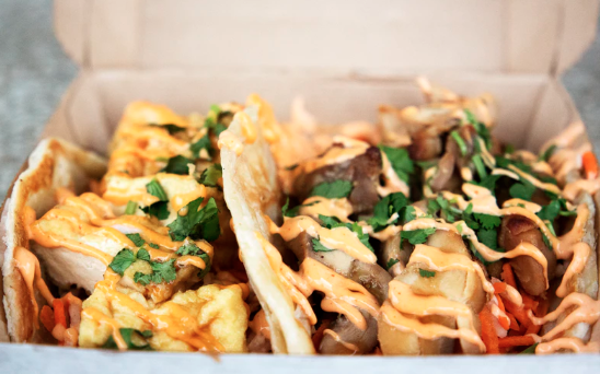 Tacos i en pappertallrik. Tacos i en pappertallrik.