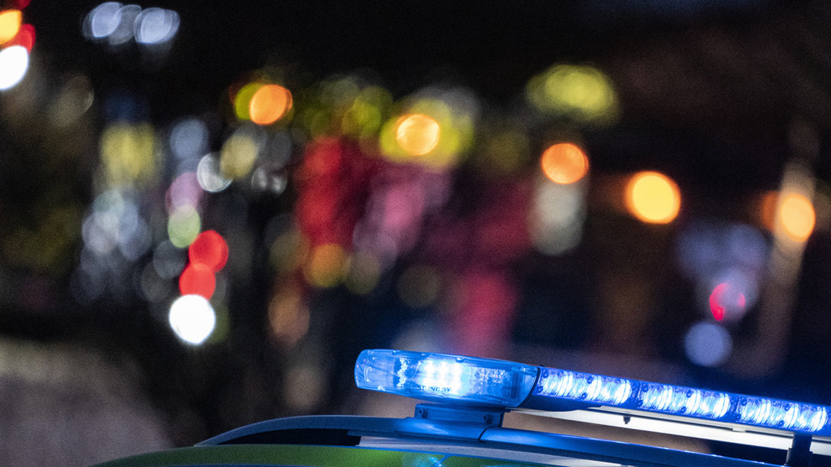 En yngre man hittades med skärskador vid en landsväg norr om Borås under natten mot lördagen. Arkivbild.