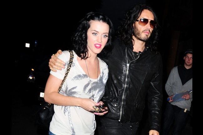 Katy Perry och Russell Brand går i parterapi - veckor innan bröllopet.