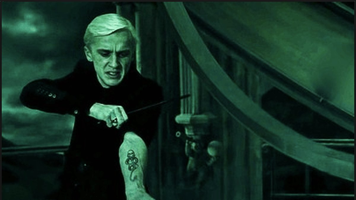 Om en ska skaffa en Harry Potter-tatuering får en nog göra det med vanligt bläck i stället, som Draco Malfoy.