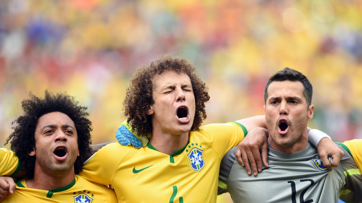 Det brasilianska landslaget skrek så de nästan sprack under nationalsången. 
