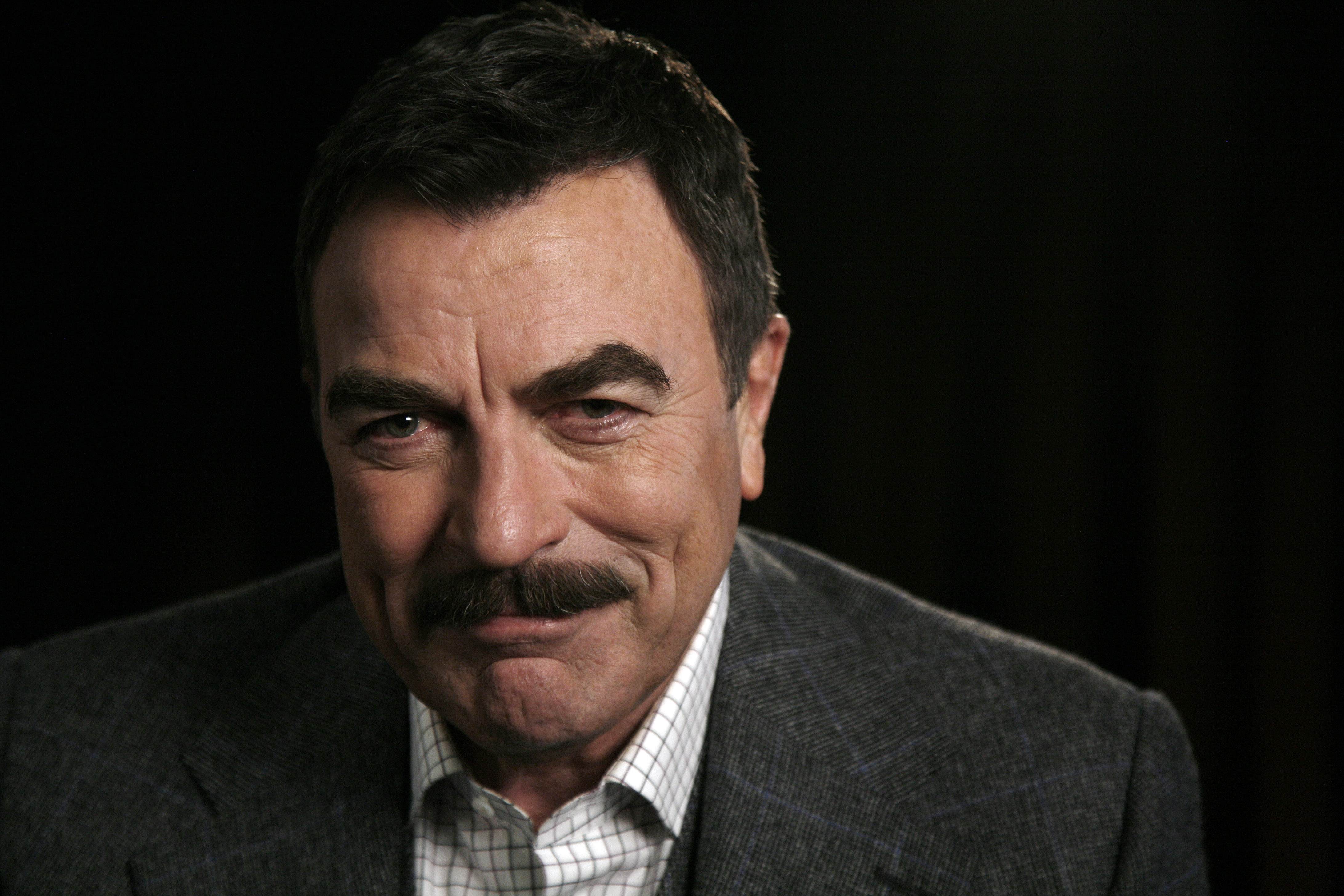 Samt tevehistoriens tjockaste mustasch - Tom Selleck. Samt tevehistoriens tjockaste mustasch - Tom Selleck.