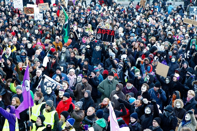 Många trotsade kylan och demonstrerade på Sergels Torg under lördagen.