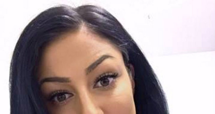 Izabella, 23, har lite väl gnälliga grannar u2013 hennes respons är