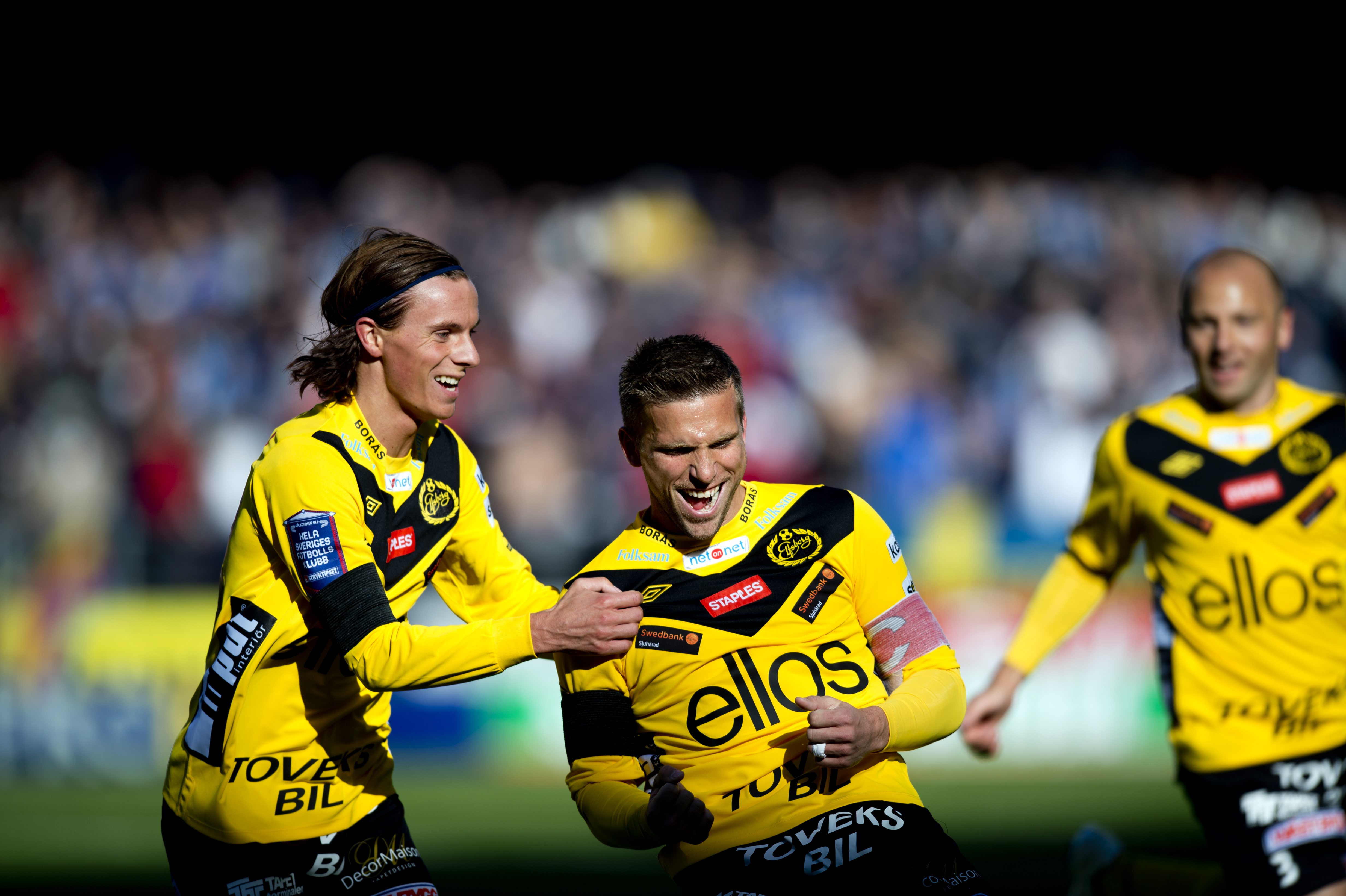 I Borås kunde Elfsborg fira tre poäng i premiären sedan Anders Svenssons två mål avgjort mot Djurgården. I Borås kunde Elfsborg fira tre poäng i premiären sedan Anders Svenssons två mål avgjort mot Djurgården.