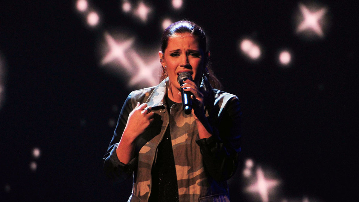 Frida Sandén blev den tredje akten att röstas ut från X Factor.