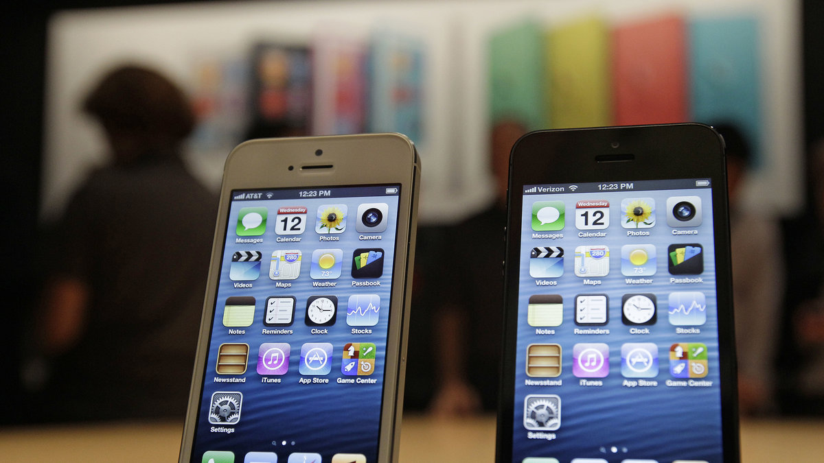 Den nya telefonen ska enligt källor likna en iPhone 5.