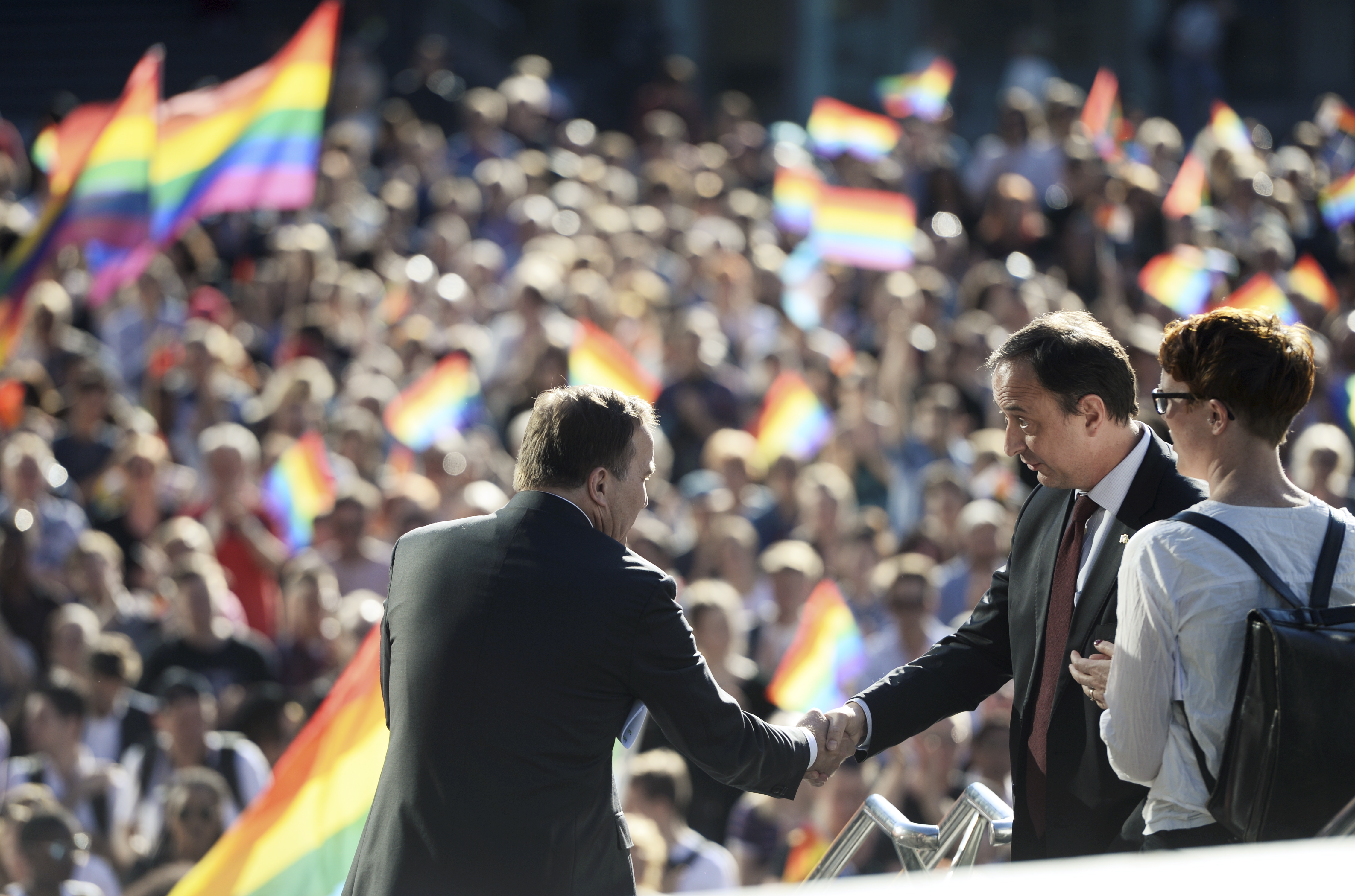 Stefan Löfven på Sergels torg i Stockholm. Stefan Löfven på Sergels torg i Stockholm.