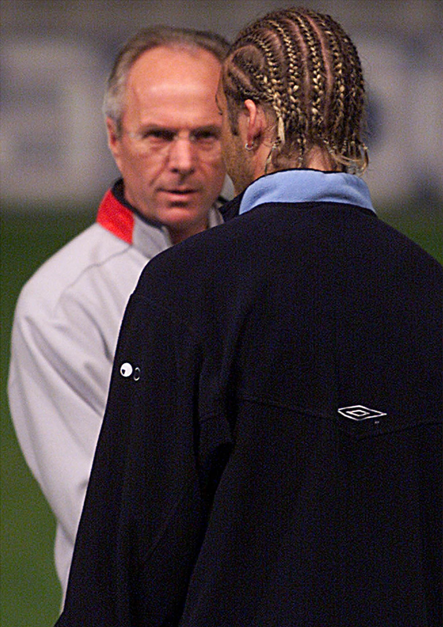 Svennis och Beckham med en av alla hans frisyrer. Svennis och Beckham med en av alla hans frisyrer.