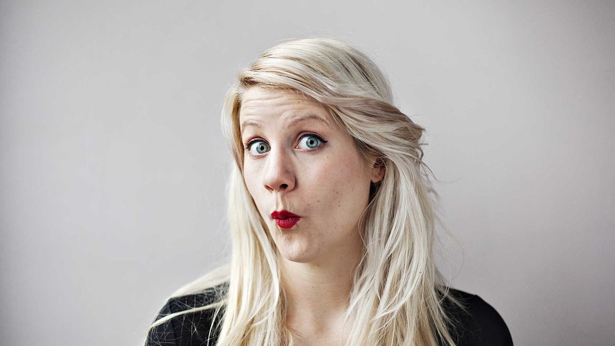 Emma Knyckare är komiker och programledare som bland annat jobbat på Sveriges Radio.