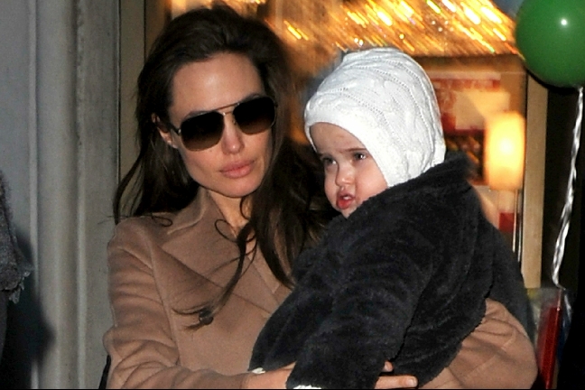 Angelina vill ha fler barn. 
