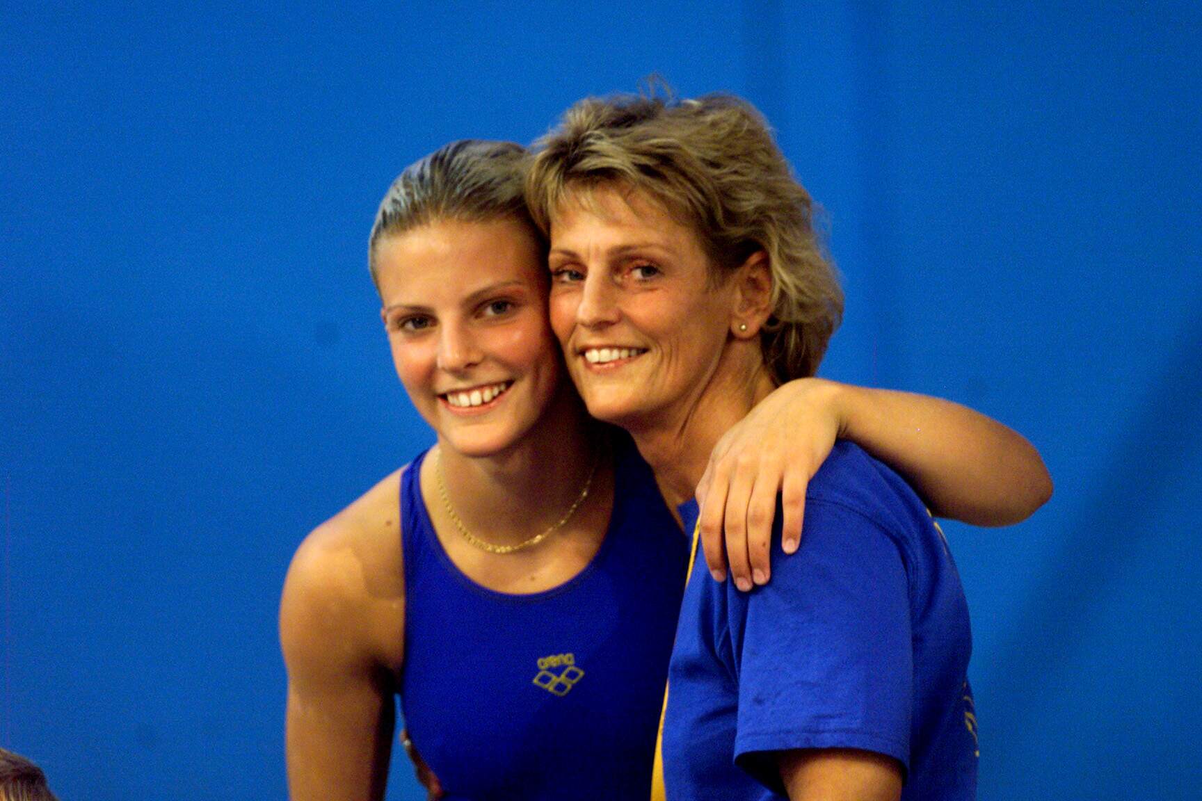 Anna Lindberg är dotter till simhoppslegendaren och OS-guldmedaljören Ulrika Knape.