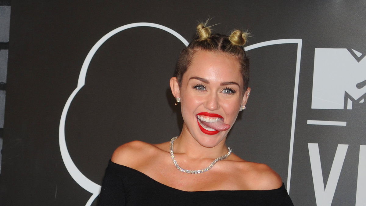 2013: Miley Cyrus sticker ut på MTV Video Music Awards.