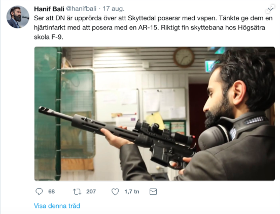 På Twitter poserar Hanif Bali med ett vapen på en grundskola. På Twitter poserar Hanif Bali med ett vapen på en grundskola.