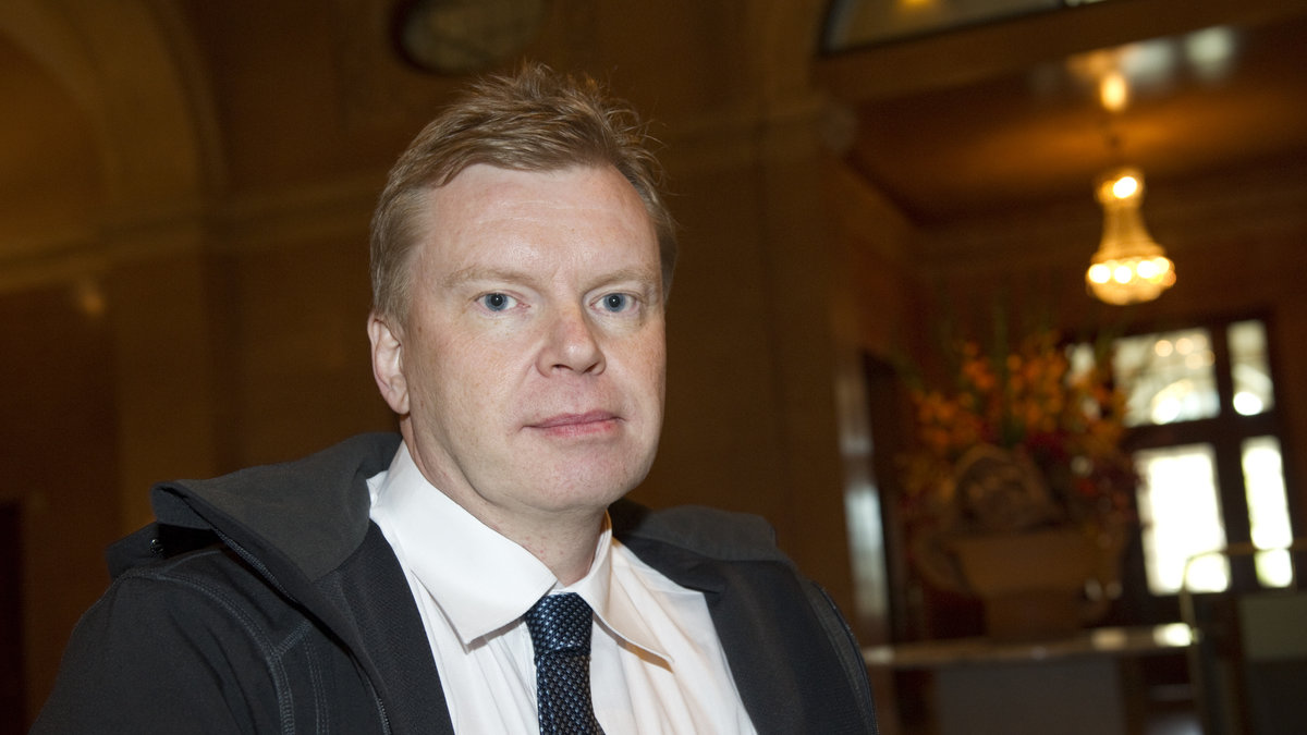 Lars Isovaara lämnade riksdagen och SD efter att ha sagt rasistiska saker till en riksdagsvakt och ljugit för partitoppen.