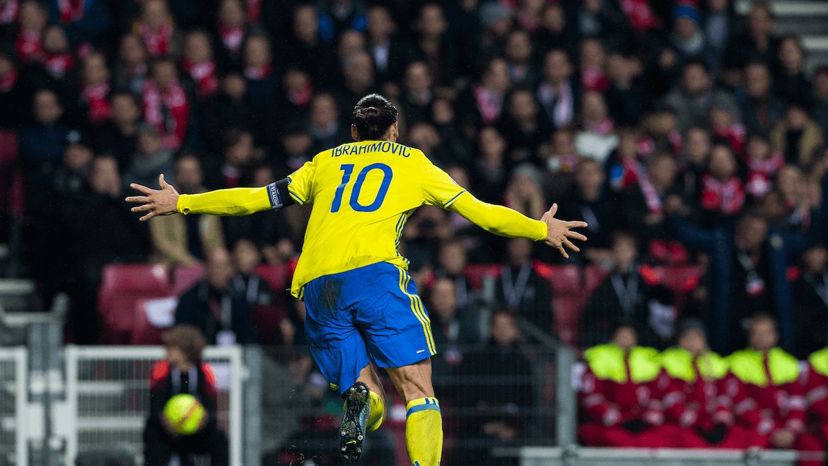 Zlatan gjorde Sveriges båda mål i matchen mot Danmark.