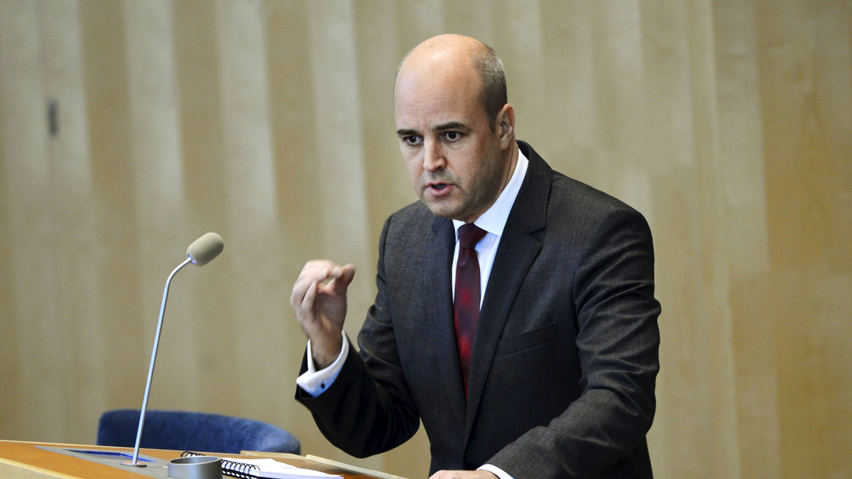 Fredrik Reinfeldt ska inte befinna sig i byggnaden.