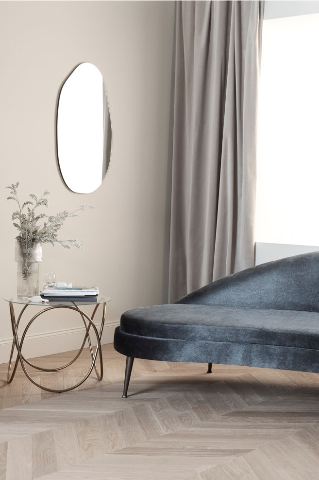 Spegel, H&M Home ca 1 000 kronor. Spegel, H&M Home ca 1 000 kronor.