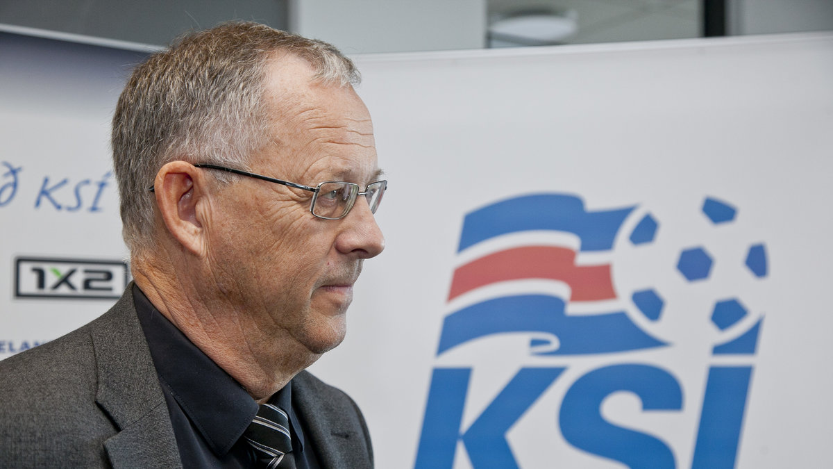 Lars Lagerbäck tror på sitt Island i VM-kvalet.