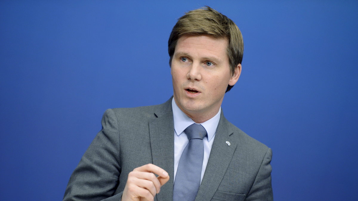 Erik Ullenhag (FP), integrationsminister: 1 386 000 kronor.