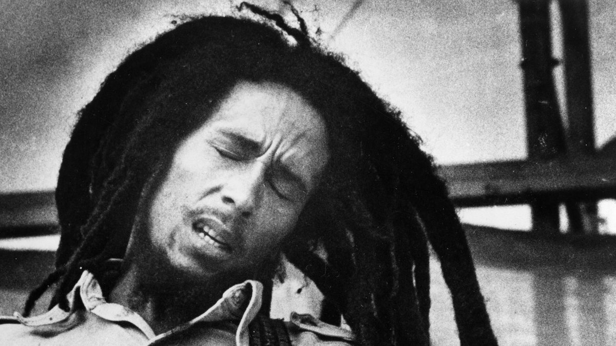 Bo Marley var son till Norval Sinclair Marley, en brittiske officeren och Cedella Booke. Fadern var dock aldrig en del av Marleys liv. 