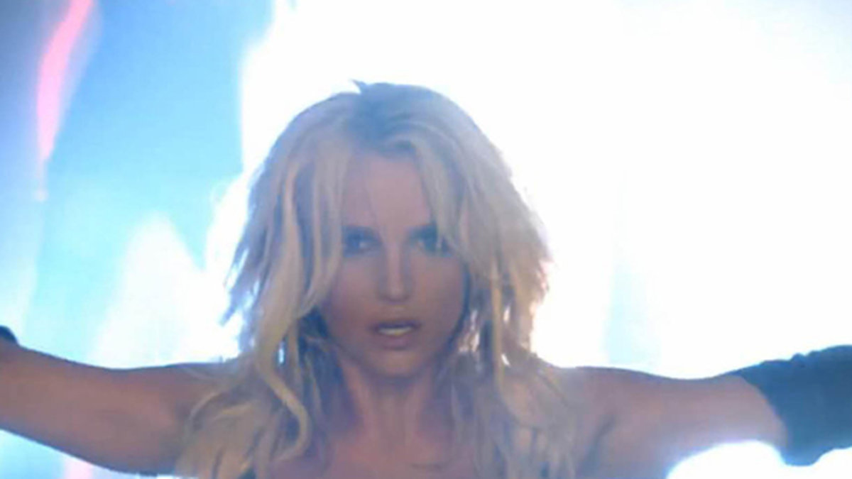 Britney i videon till "Work B***"