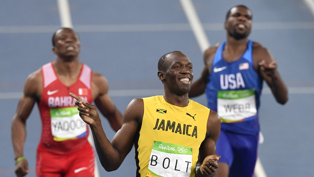 Bolt sa tydligen till kanadensaren att han borde sakta ner lite då det bara var semifinal. 
