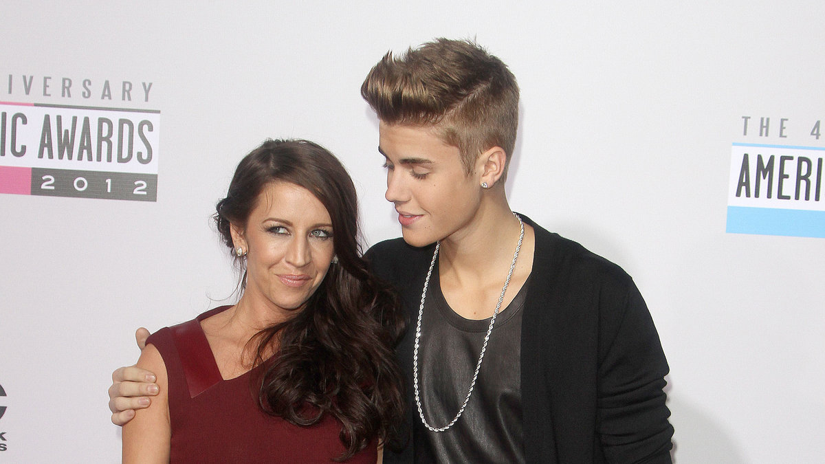 Bieber med mamma Pattie. 