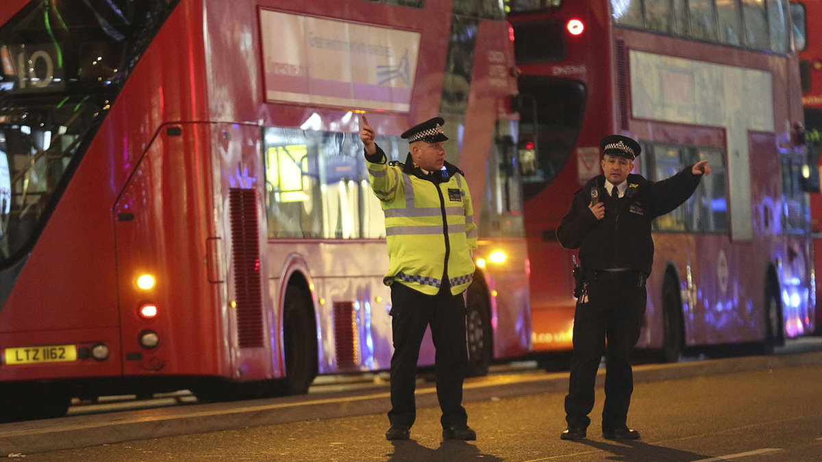 Tunnelbanestationen Oxford Circus i London evakueras