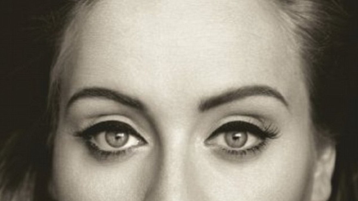 Här är originalbilden, som är omslaget från Adeles senaste album, 25.