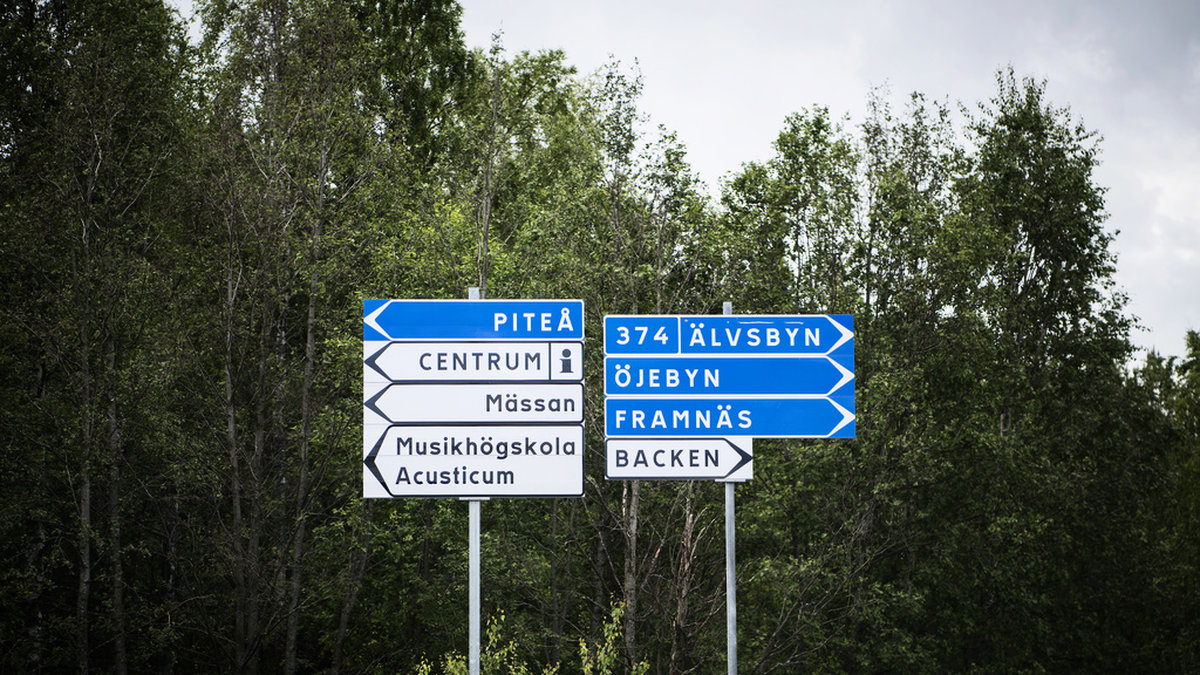 Hot utreds mot kommunhuset i Piteå. Arkivbild.