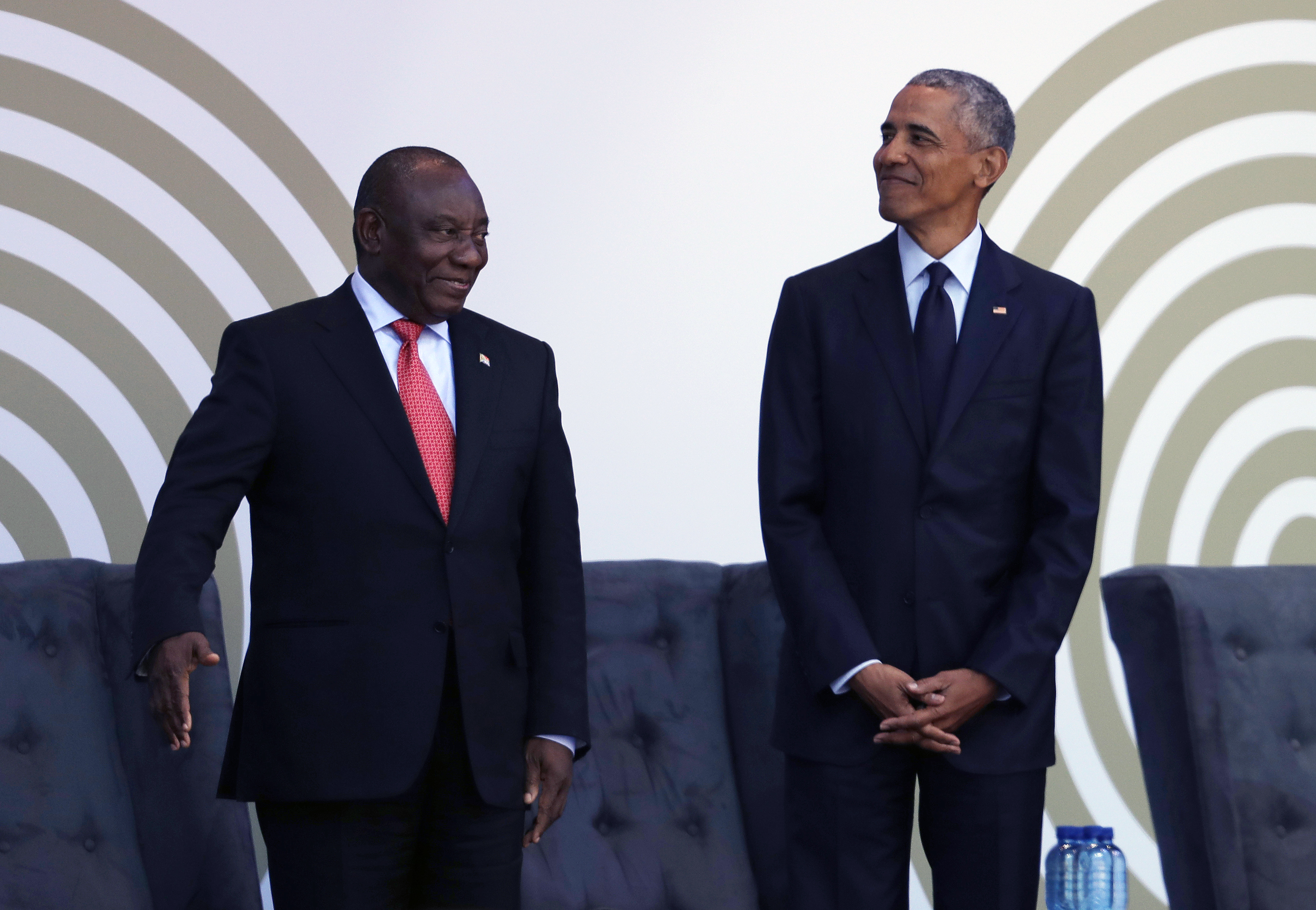 Barack Obama tillsammans med Cyril Ramaphosa. Barack Obama tillsammans med Cyril Ramaphosa.