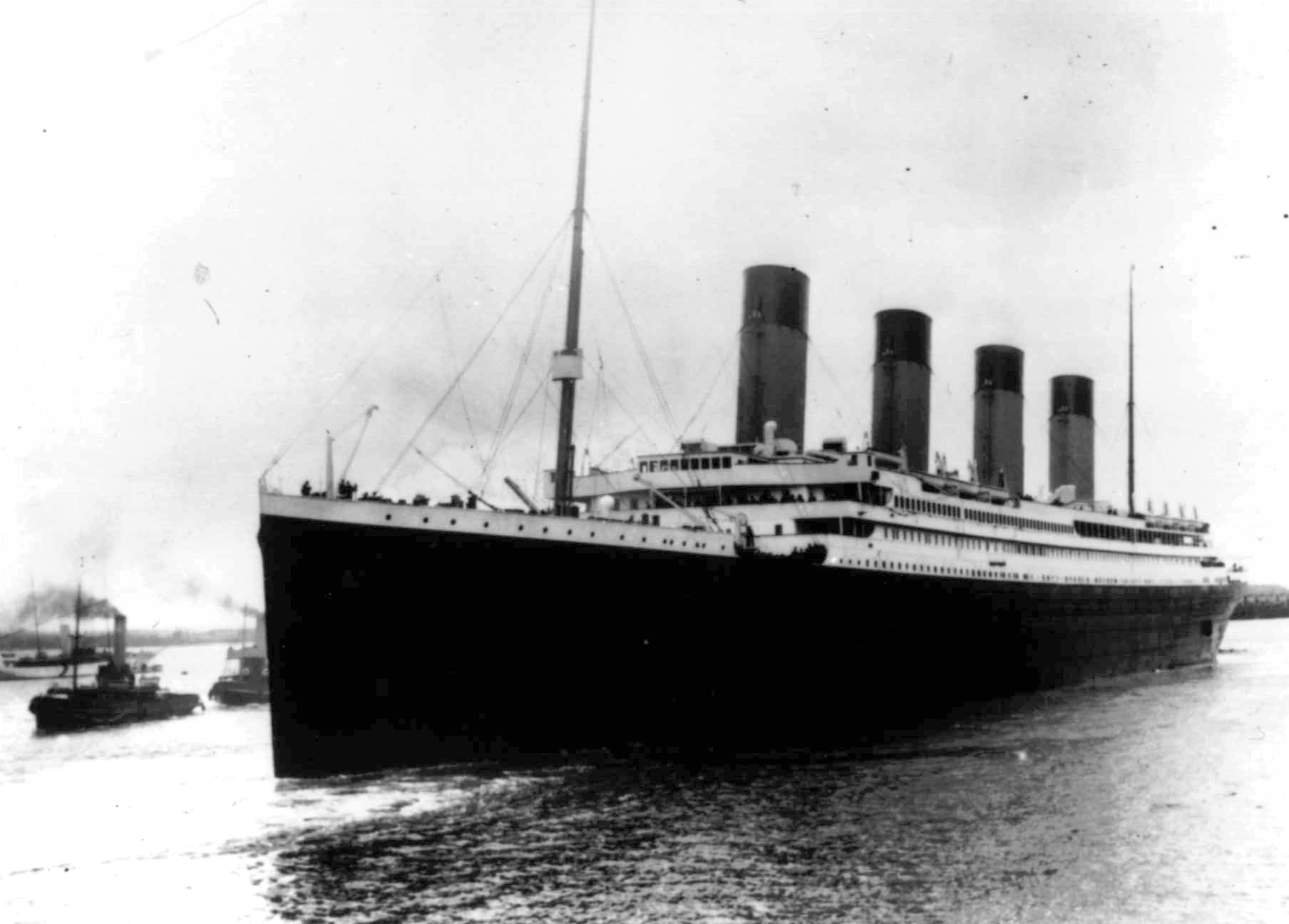 År 1912 lämnade det berömda Titanic-fartyget Englands kust för att segla mot Amerika - men det slutade i katastrof.