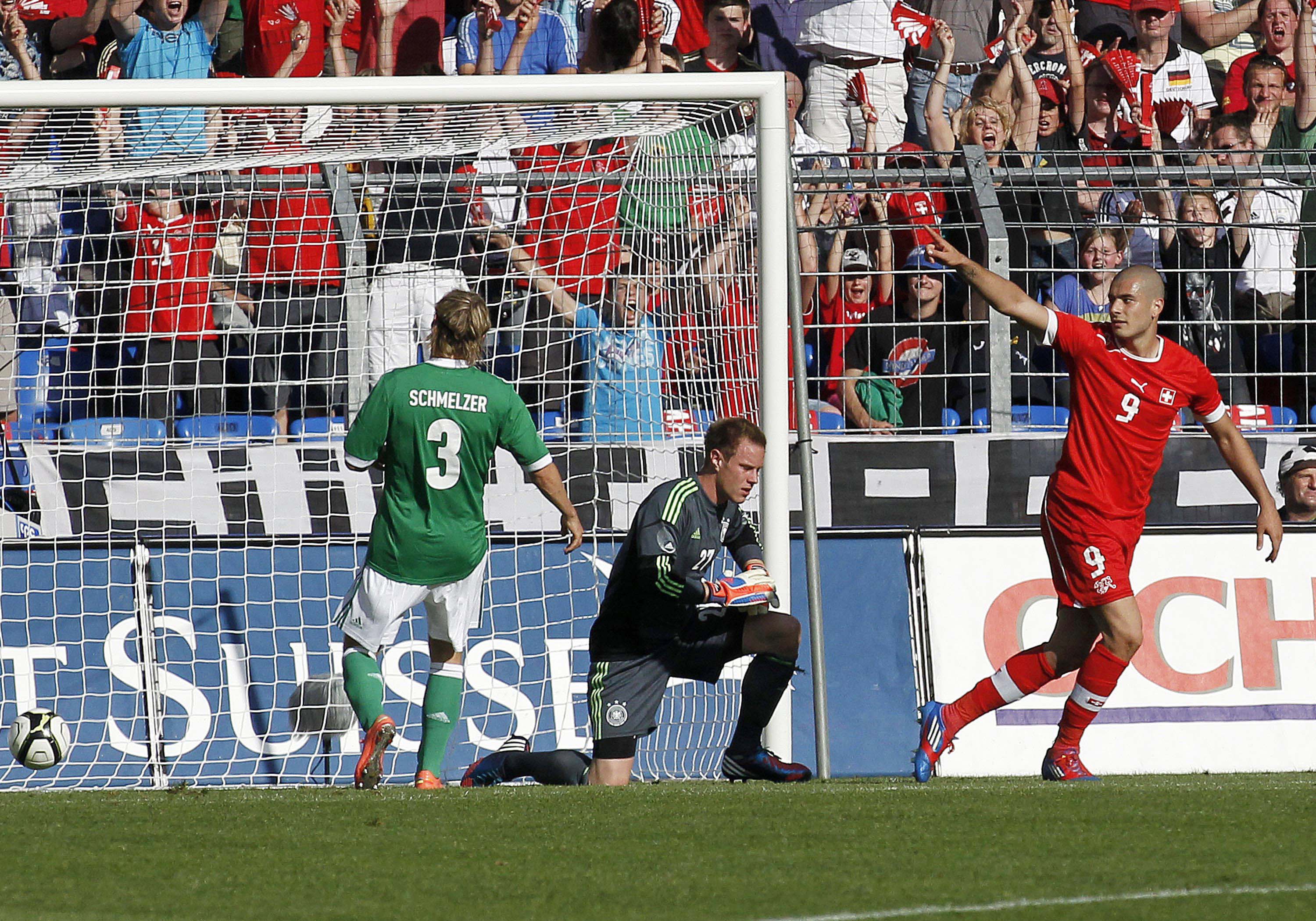 Eren Derdiyok gjorde tre mål för Schweiz.