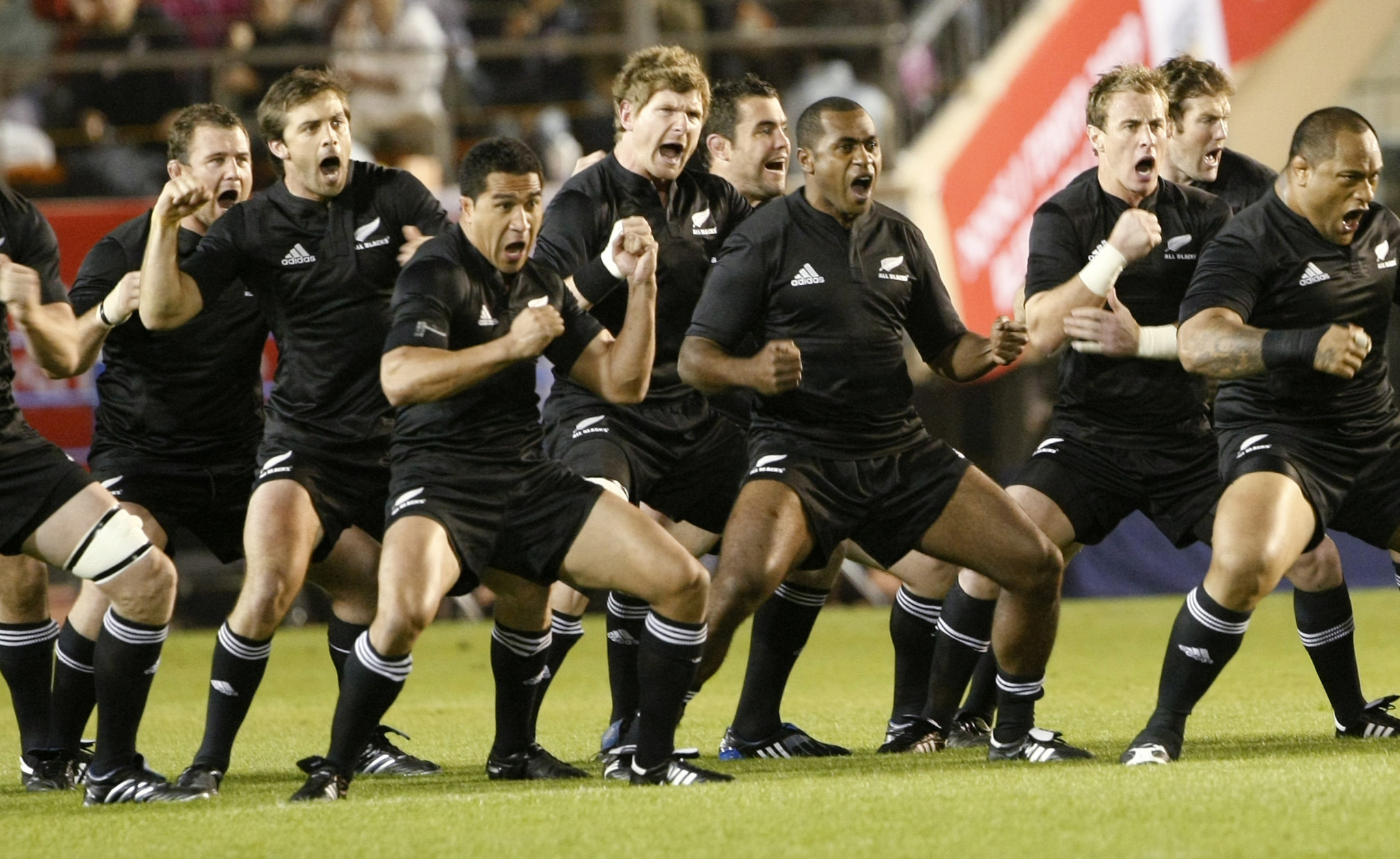 Nya Zeelands "All Blacks" bär bördan av favoritskap och hemmaplan på sin axlar.