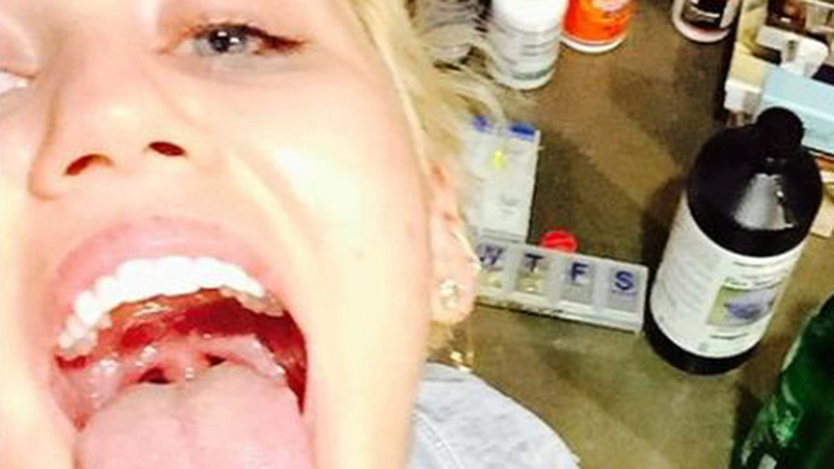 Miley Cyrus tar sina vitaminer. 